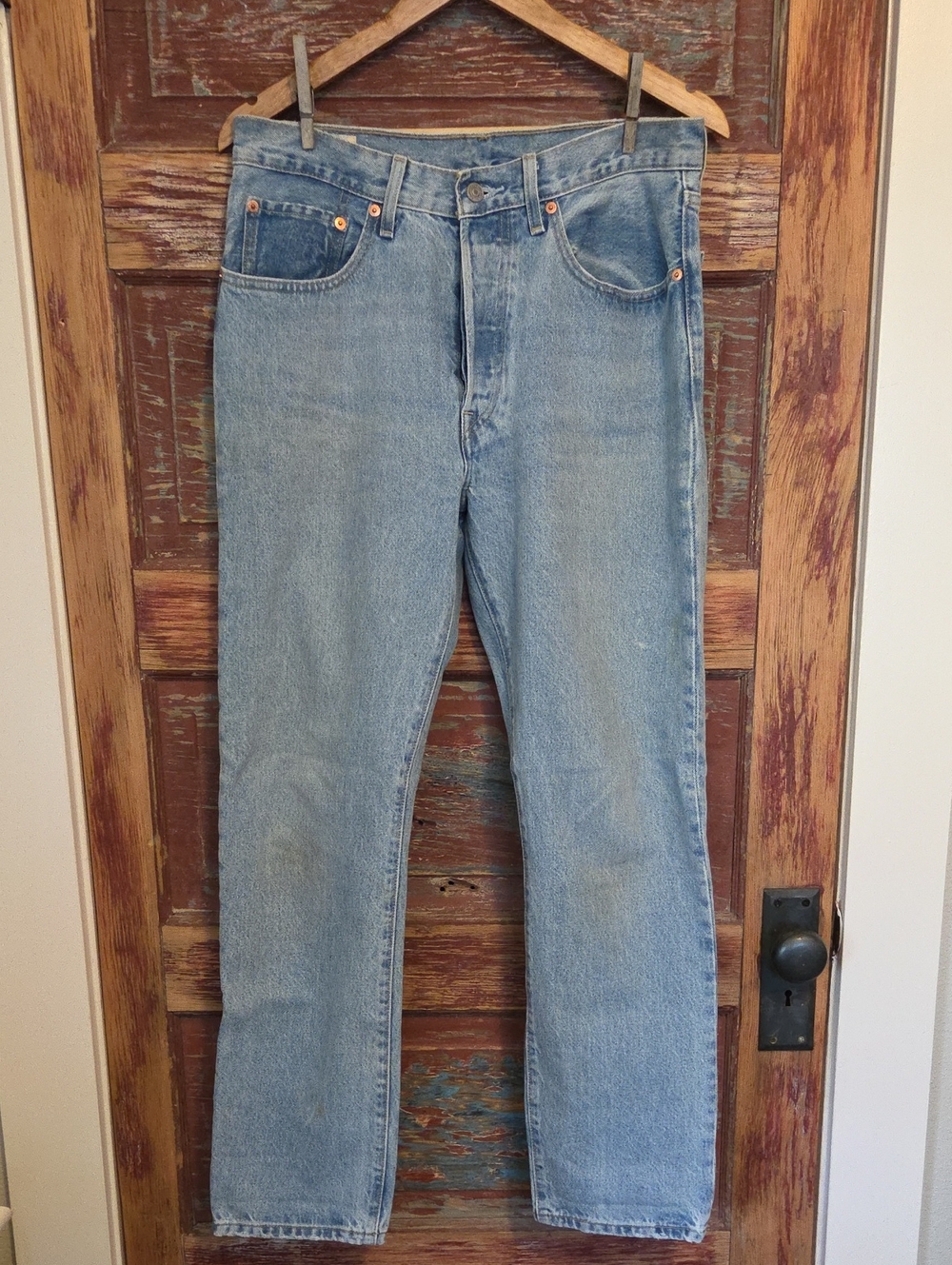 Levi's 501 High Rise Medium Wash No-Strech Denim Jeans With Button Fly